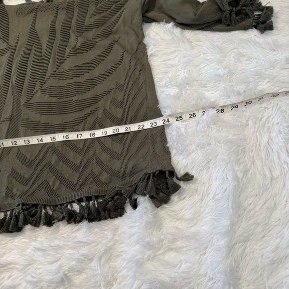 Chico's Sage Knit Top, Chico’s size 3 = 16. - Picture 7 of 9